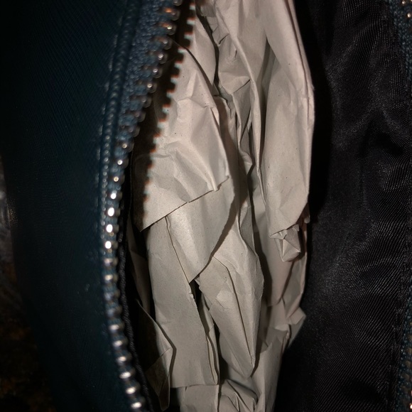 Cosmetics bag. - Picture 4 of 4